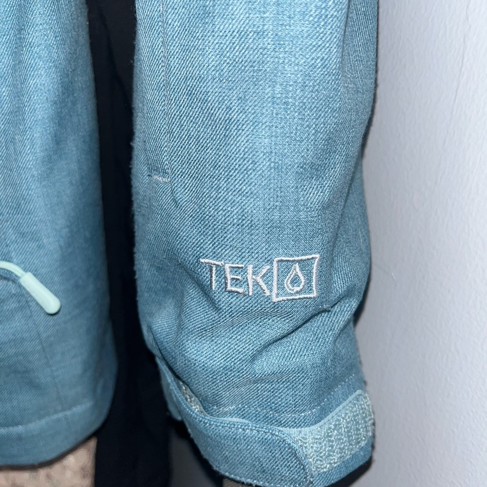 L.L. Bean Women’s Teal Performance Jacket - Picture 9 of 16